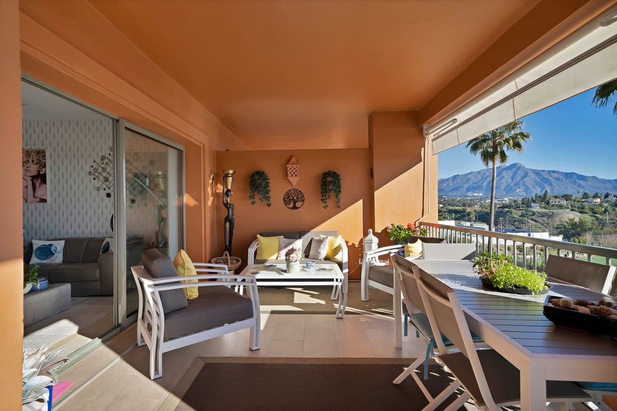 Middle Floor Apartment in Atalaya — photo 1 of 10