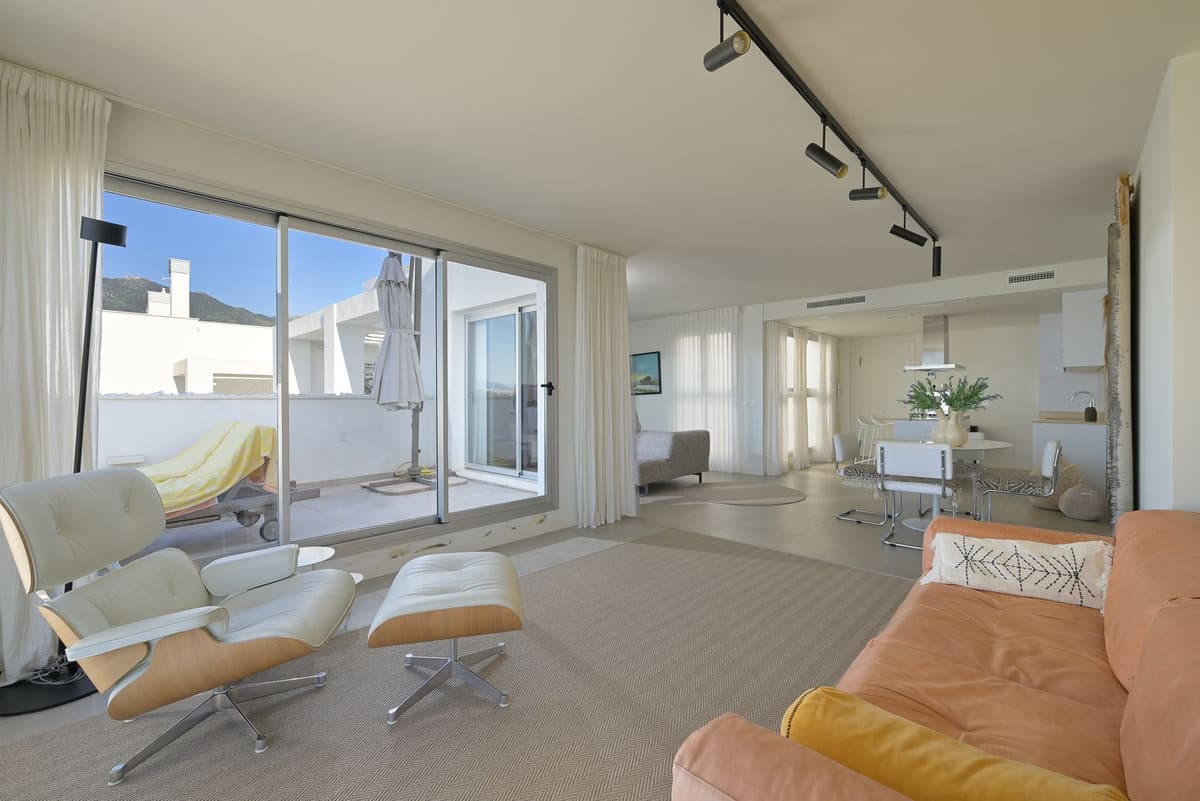Penthouse Duplex in Torrequebrada — photo 8 of 10