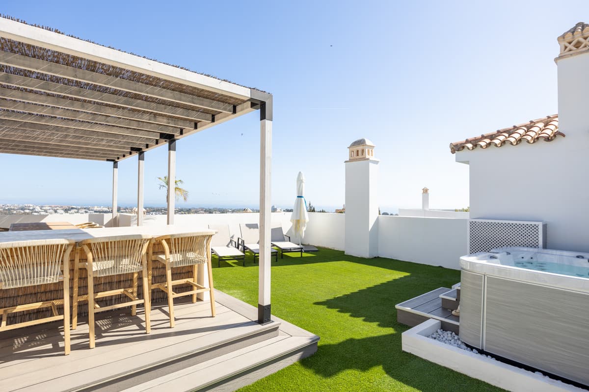 Penthouse in El Paraiso — photo 1 of 10
