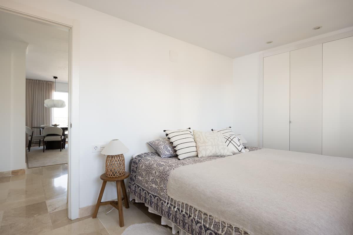 Penthouse in El Paraiso — photo 9 of 10