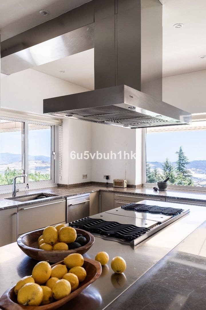 Detached Villa in Antequera — photo 6 of 10
