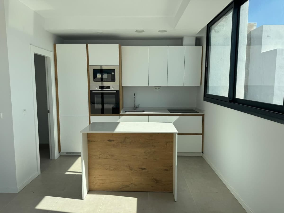 Penthouse in Estepona — photo 3 of 10