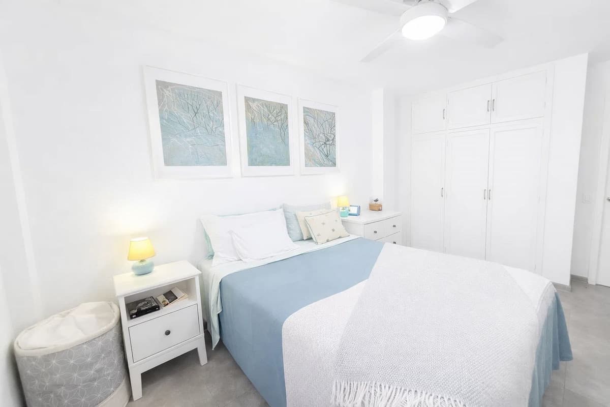 Middle Floor Apartment in La Duquesa — photo 10 of 10