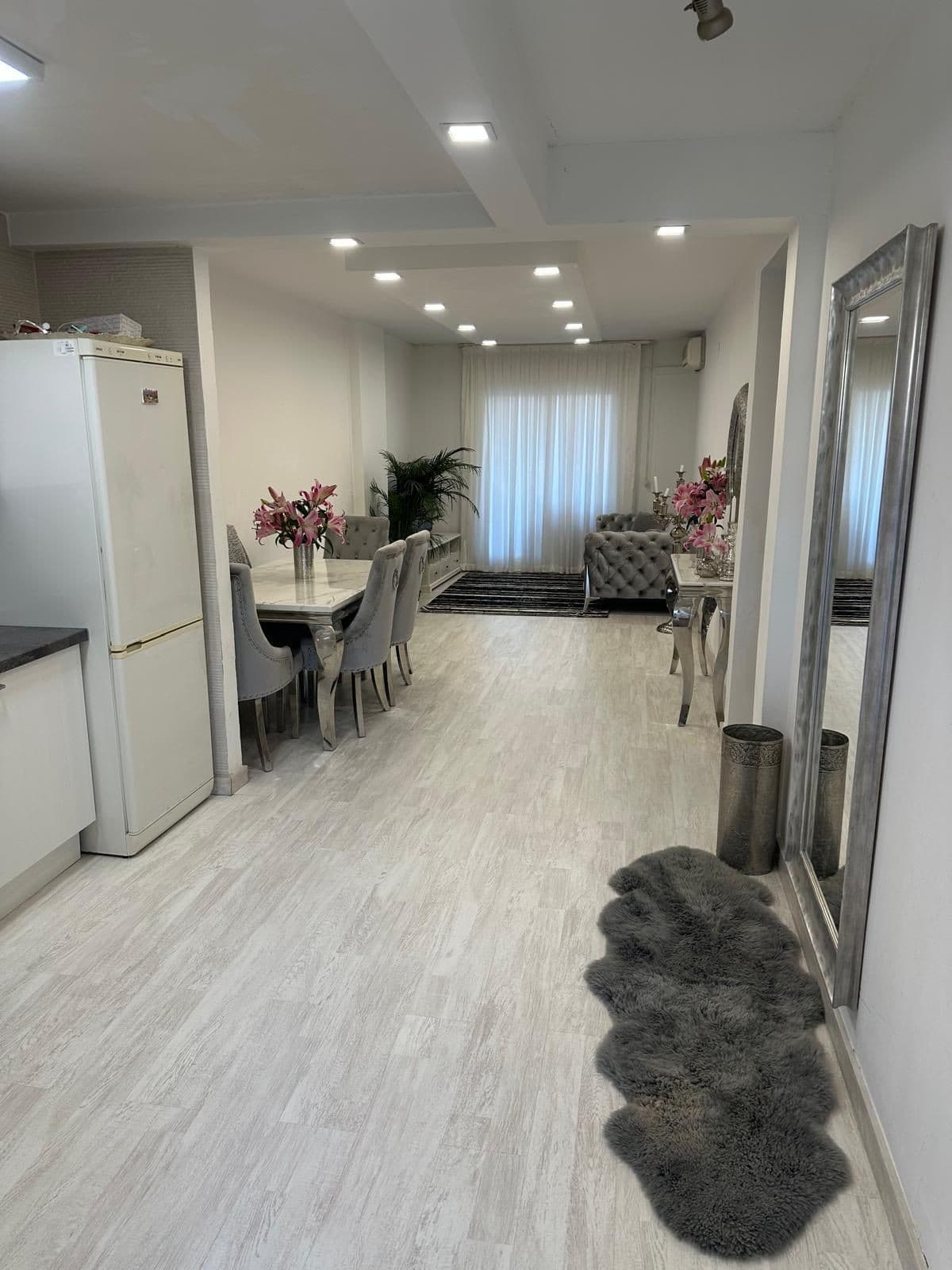 Middle Floor Apartment in Torrequebrada — photo 5 of 10