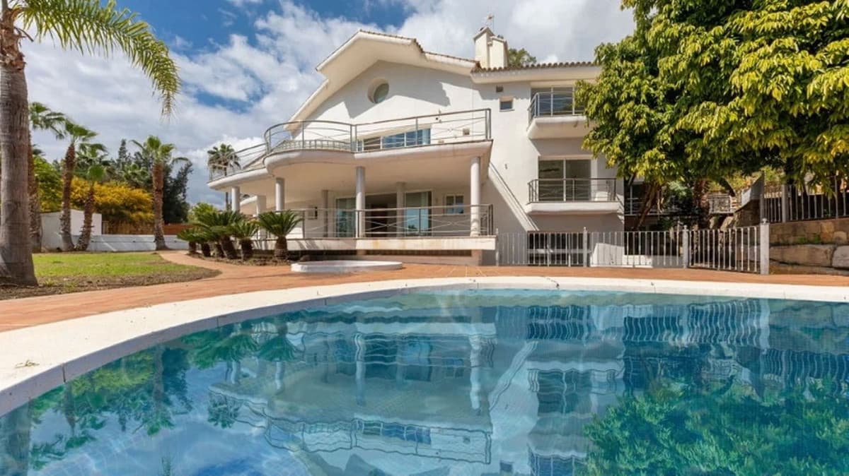 Detached Villa in Los Almendros — photo 2 of 10