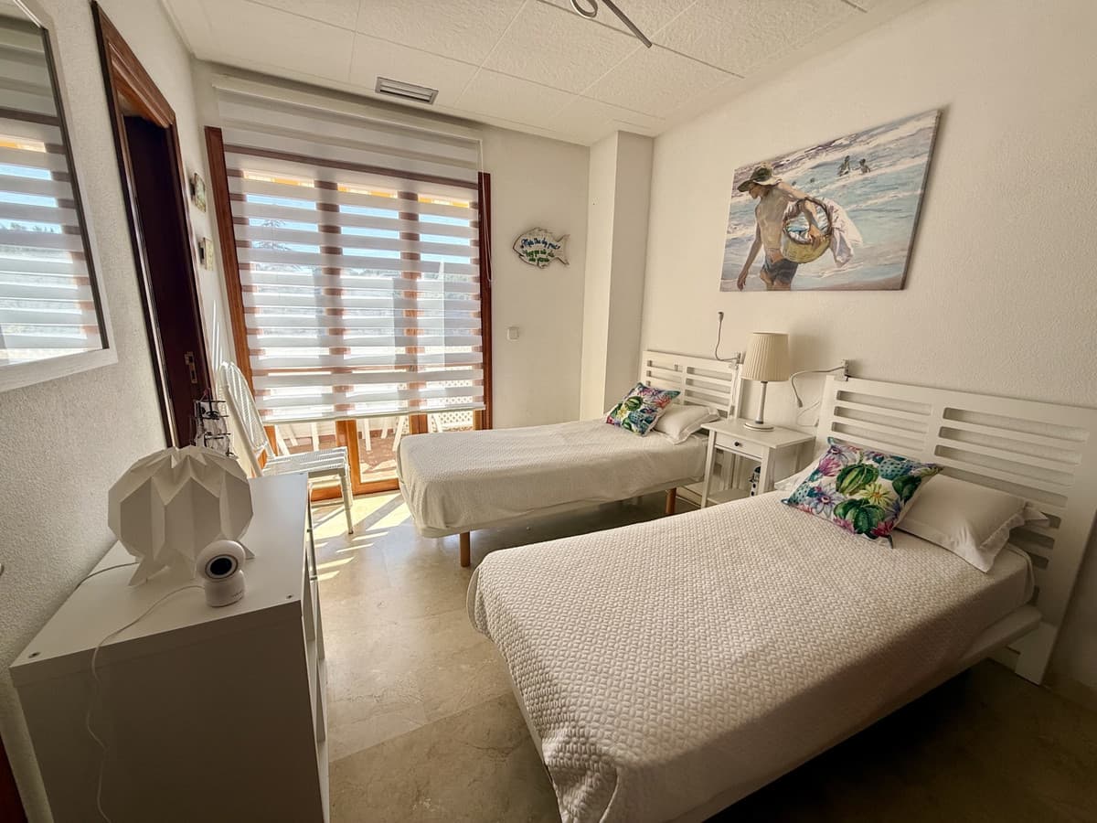 Middle Floor Apartment in Nueva Andalucía — photo 6 of 10
