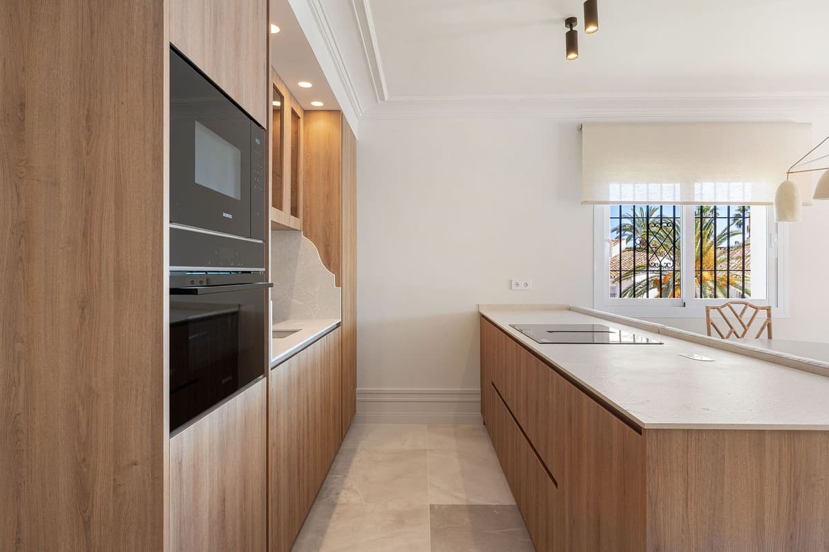 Ground Floor Apartment in Nueva Andalucía — photo 4 of 10