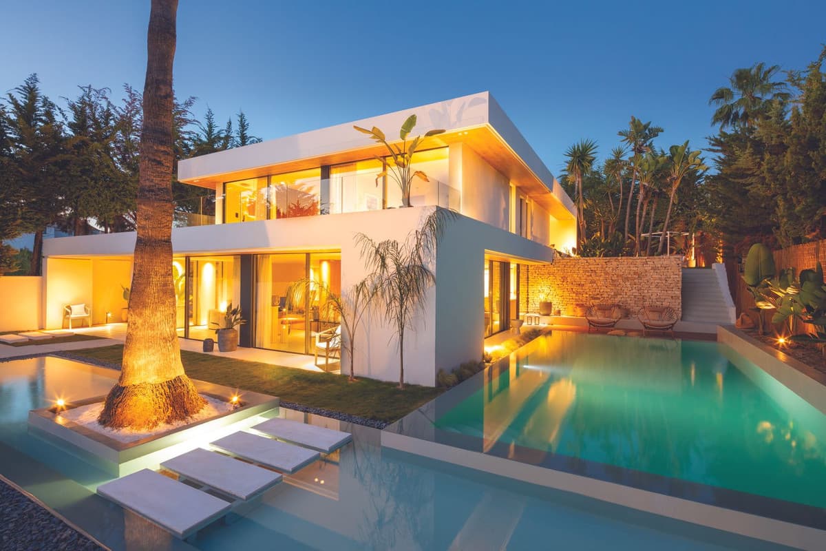 Detached Villa in Marbella — photo 1 of 10