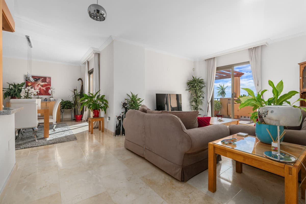 Penthouse in Benahavís — photo 4 of 10
