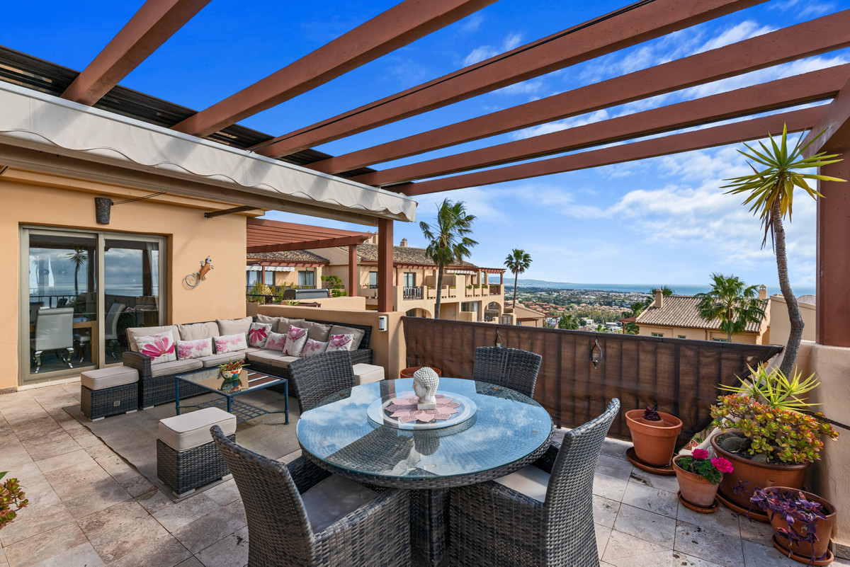 Penthouse in Benahavís — photo 7 of 10