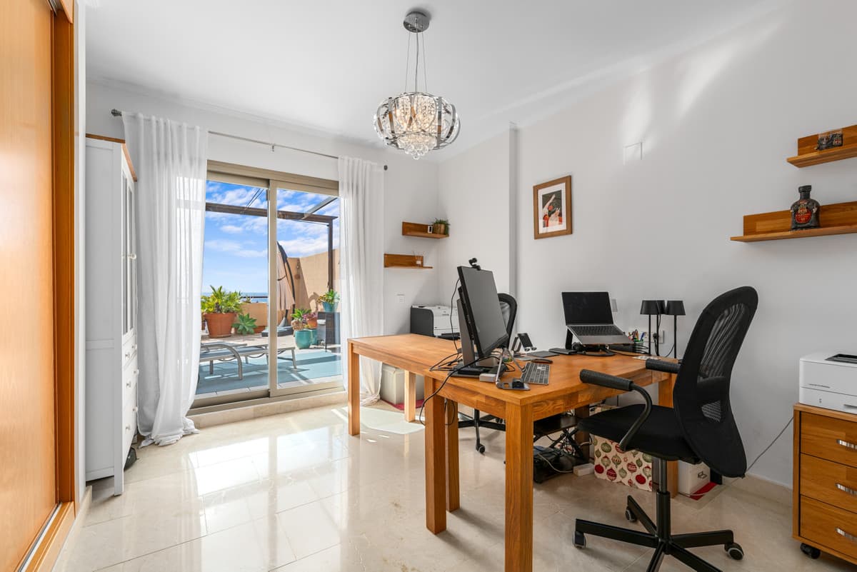 Penthouse in Benahavís — photo 10 of 10