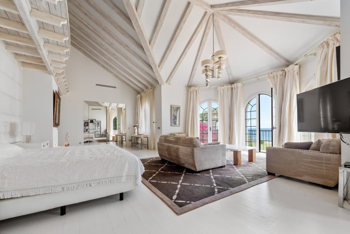 Detached Villa in Estepona — photo 3 of 10