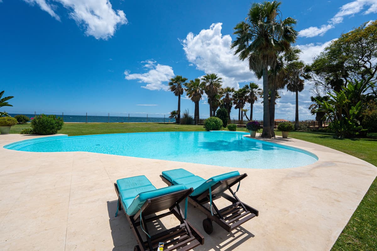 Detached Villa in Estepona — photo 4 of 10