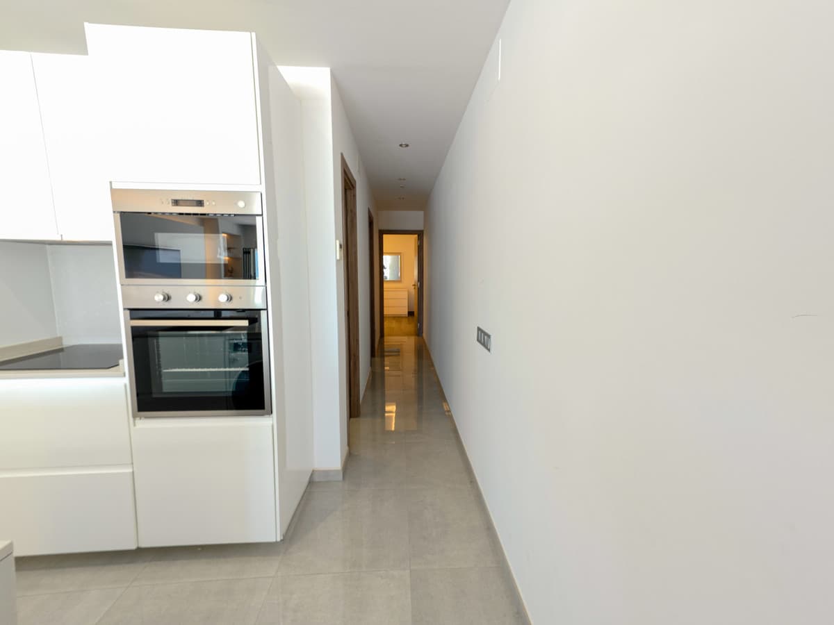 Middle Floor Apartment in Puerto Banús — photo 7 of 10