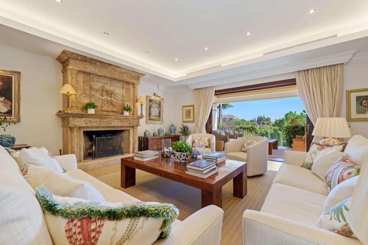 Detached Villa in The Golden Mile — photo 7 of 10