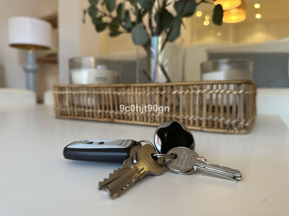 Middle Floor Apartment in Elviria — photo 1 of 10