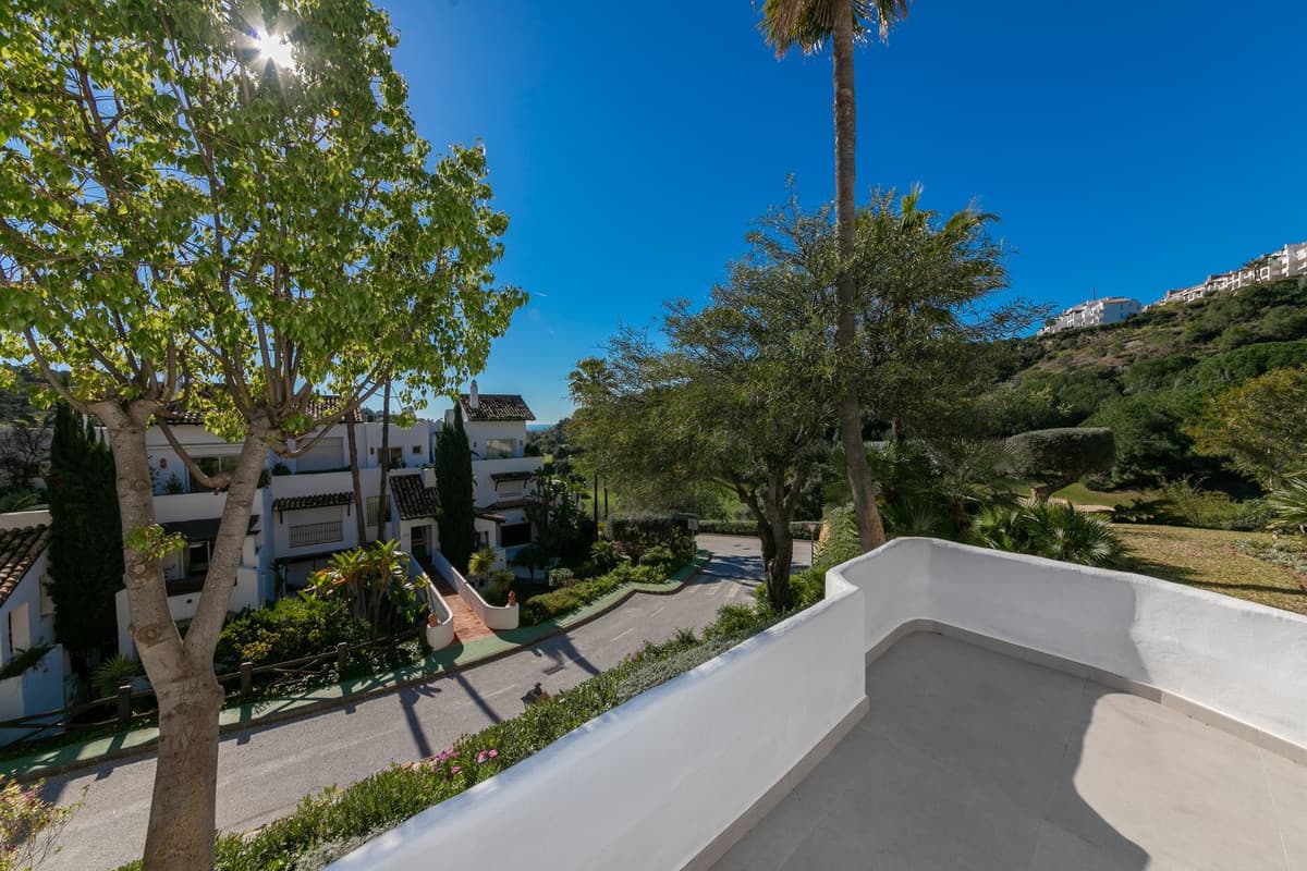 Ground Floor Apartment in La Quinta — photo 5 of 10