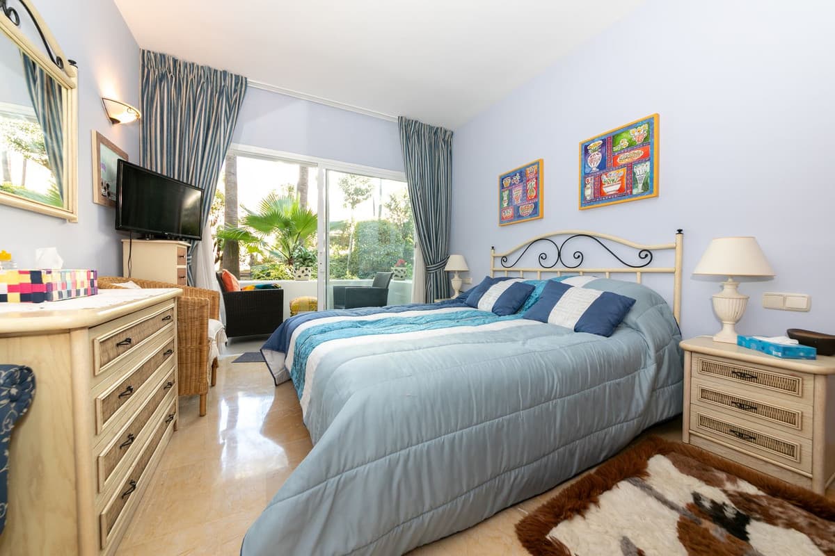 Ground Floor Apartment in La Quinta — photo 7 of 10