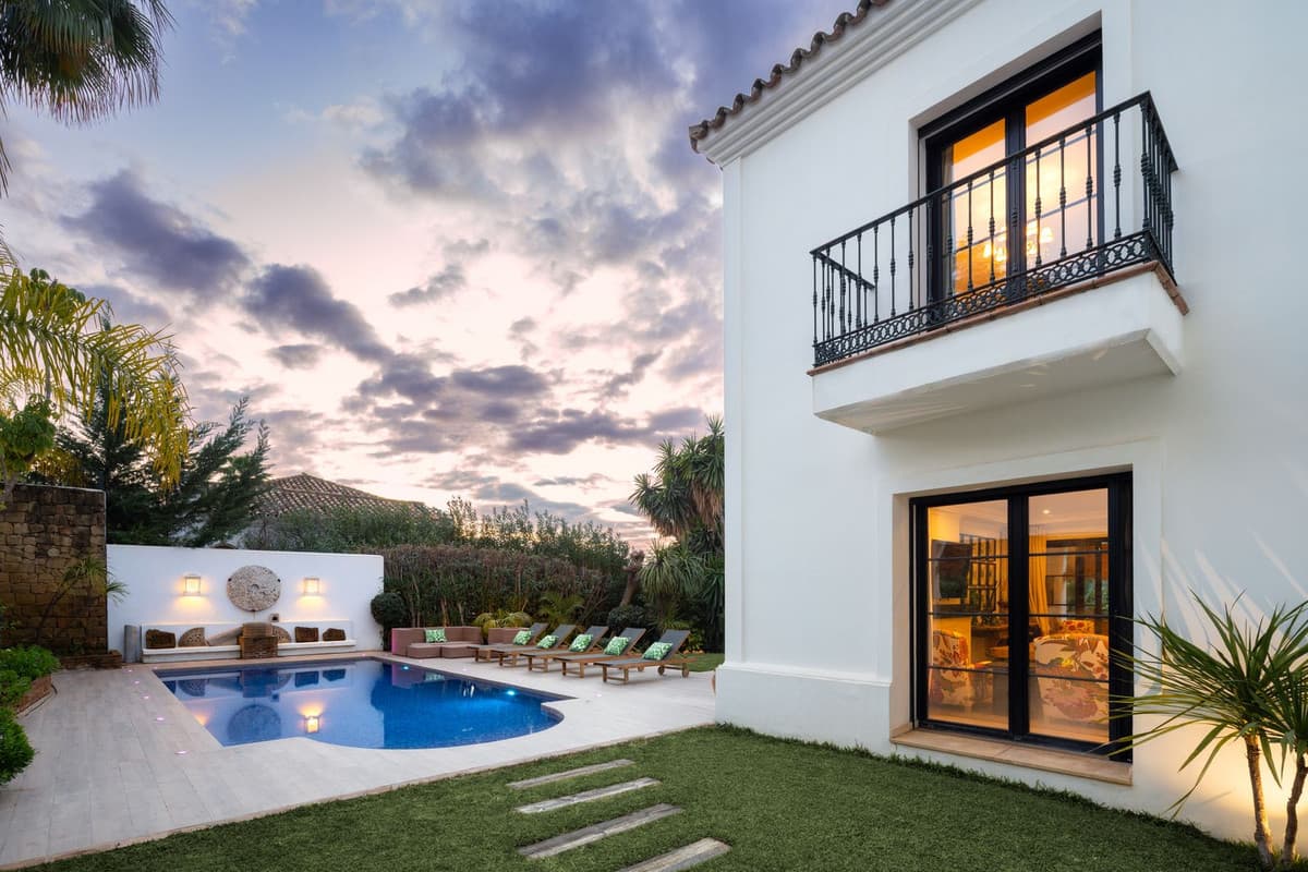 Detached Villa in Benahavís — photo 2 of 10