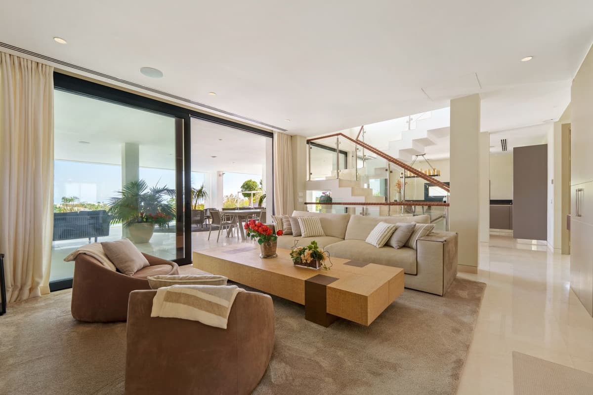 Detached Villa in Nueva Andalucía — photo 7 of 10