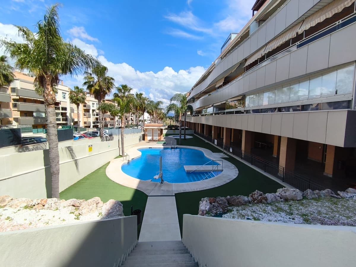 Middle Floor Apartment in Torremolinos — photo 1 of 10