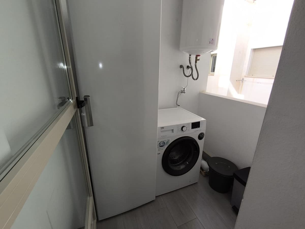 Middle Floor Apartment in Torremolinos — photo 7 of 10