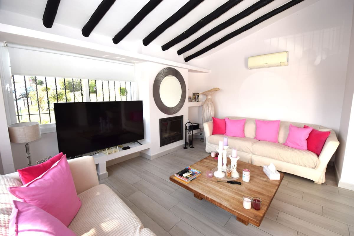 Detached Villa in La Cala de Mijas — photo 7 of 10
