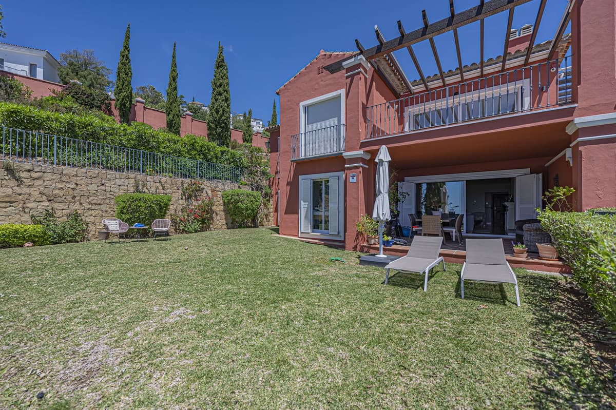 Ground Floor Apartment in La Mairena — photo 2 of 10