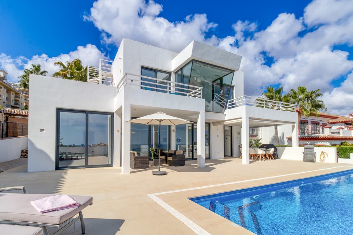Detached Villa in La Cala de Mijas — photo 2 of 10