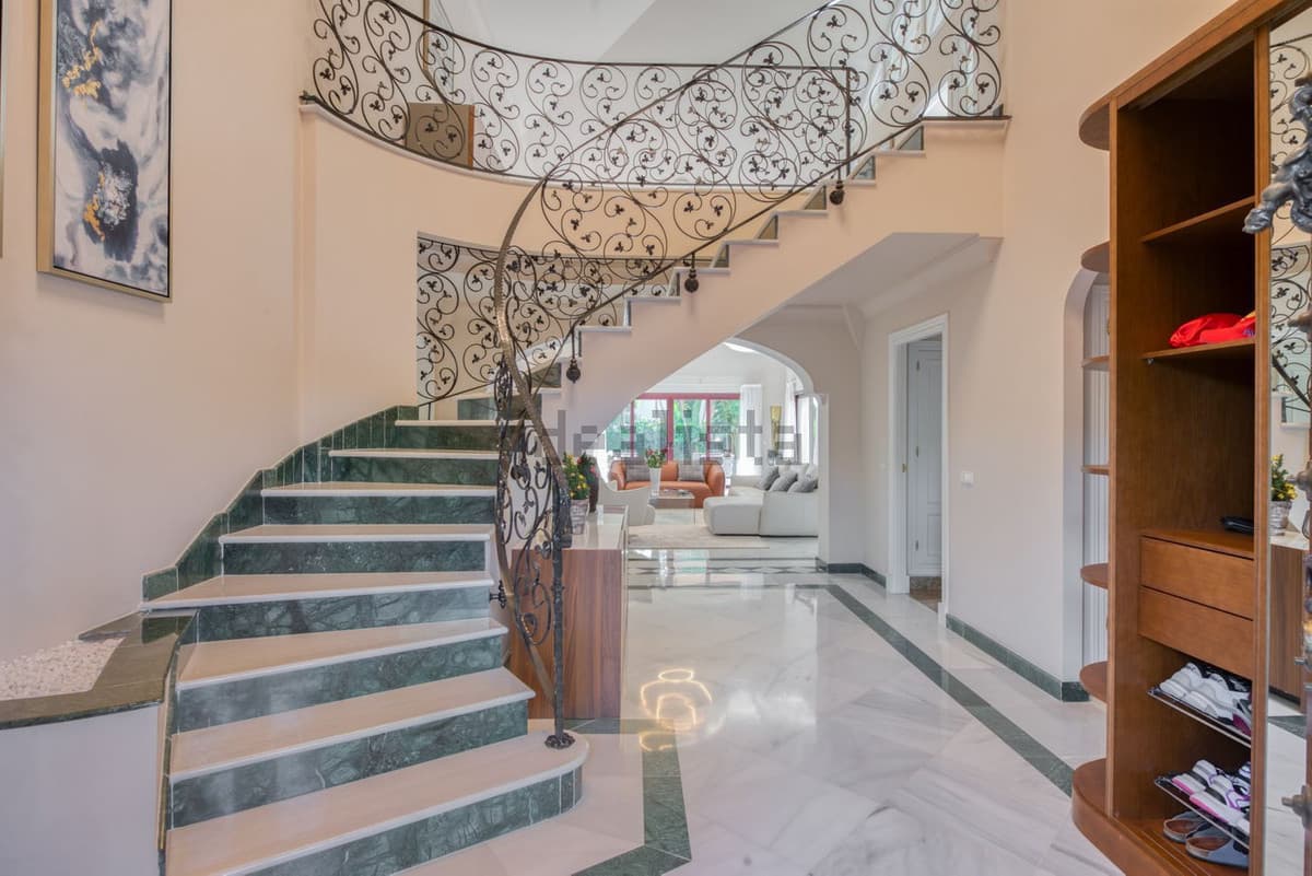 Detached Villa in Los Flamingos — photo 8 of 10