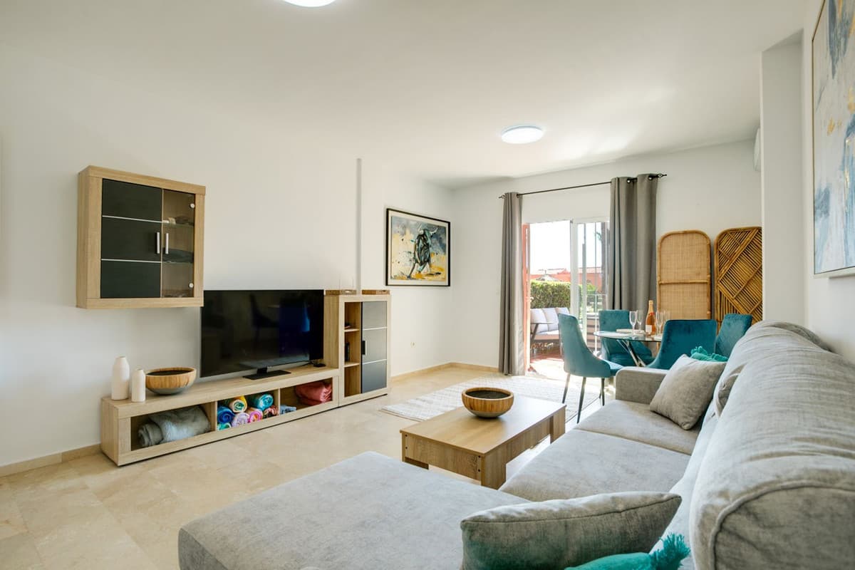 Ground Floor Apartment in Estepona — photo 5 of 10