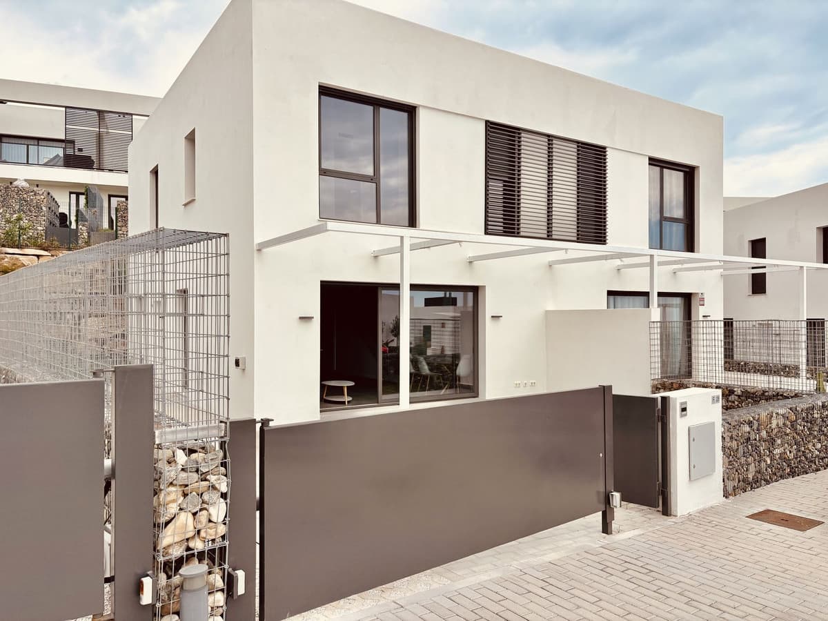 Semi-Detached House in Riviera del Sol — photo 2 of 10