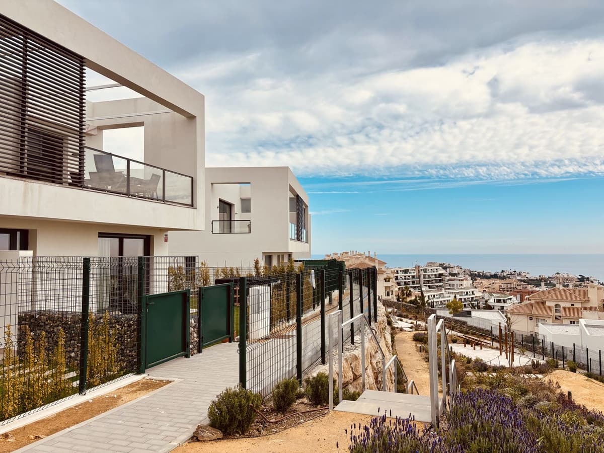 Semi-Detached House in Riviera del Sol — photo 3 of 10