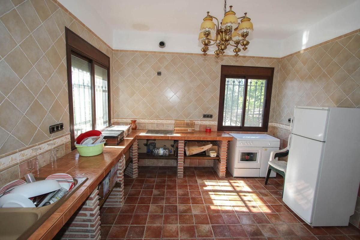 Detached Villa in Pizarra — photo 10 of 10