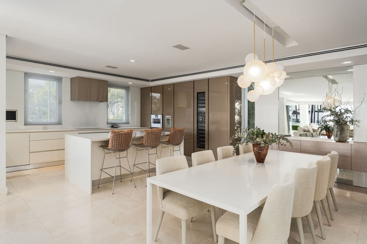 Detached Villa in Marbella — photo 7 of 10