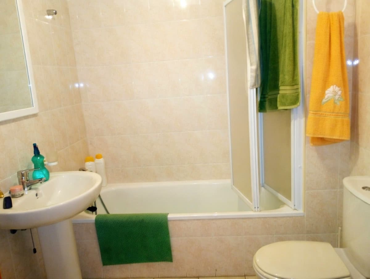 Middle Floor Apartment in Estepona — photo 9 of 10