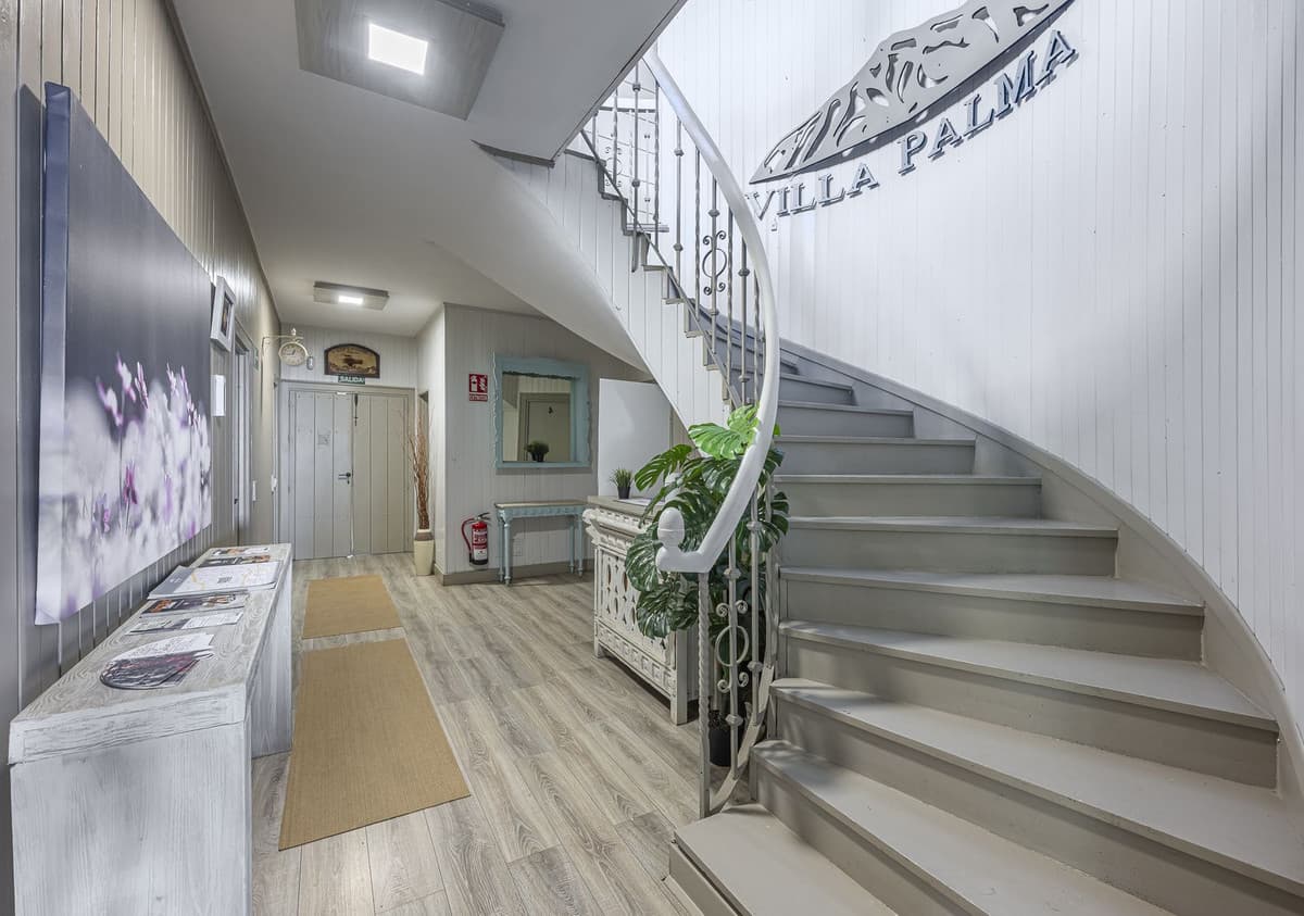 Detached Villa in Marbella — photo 3 of 10