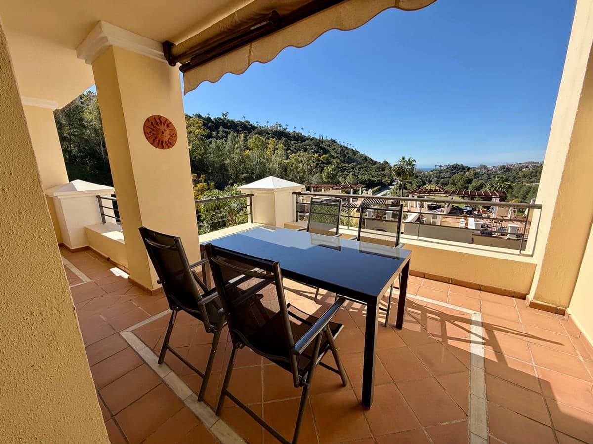 Middle Floor Apartment in Los Arqueros — photo 1 of 10