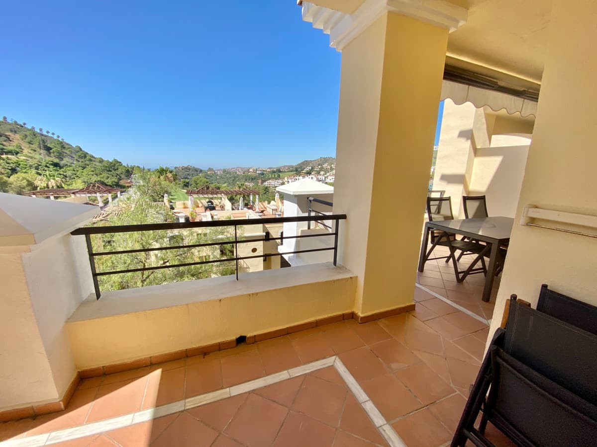 Middle Floor Apartment in Los Arqueros — photo 3 of 10