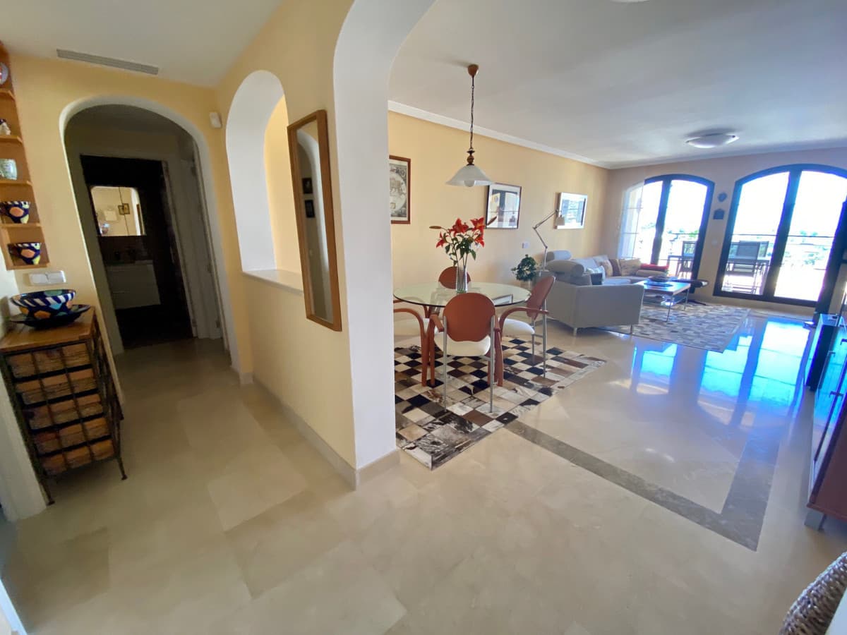 Middle Floor Apartment in Los Arqueros — photo 9 of 10