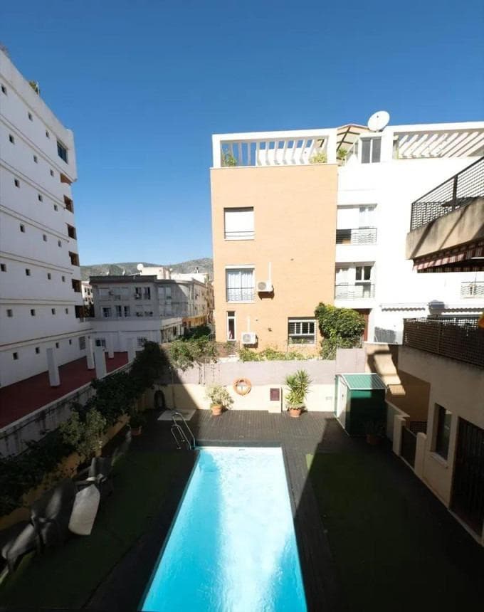 Middle Floor Apartment in Torremolinos — photo 1 of 10