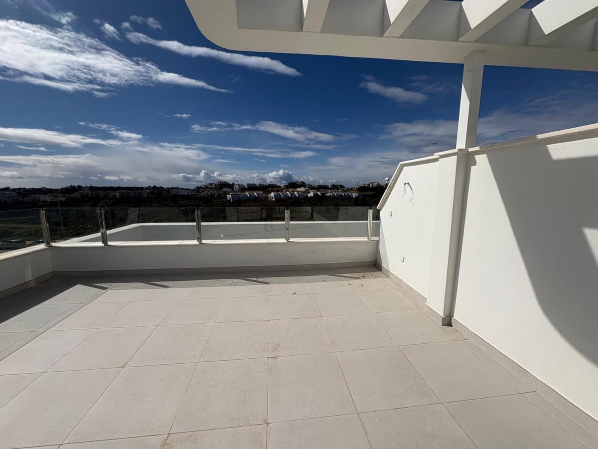 Middle Floor Apartment in Campo Mijas — photo 1 of 10