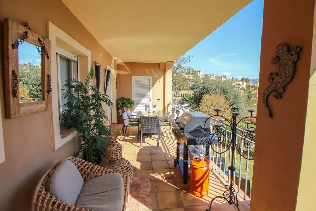 Ground Floor Apartment in Elviria — photo 5 of 10
