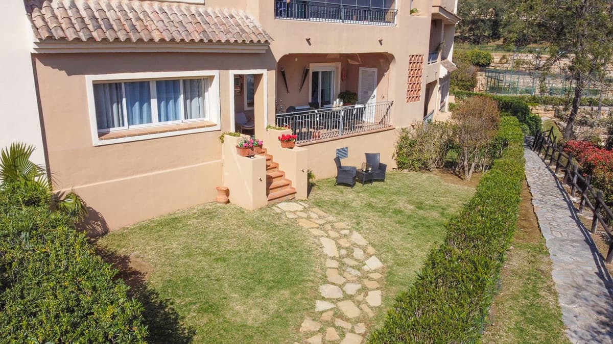 Ground Floor Apartment in Elviria — photo 6 of 10