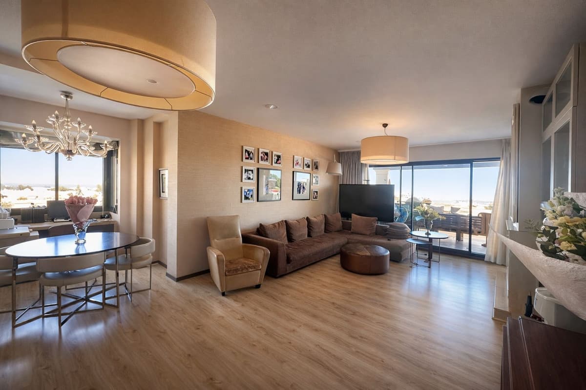 Penthouse Duplex in Benahavís — photo 4 of 10