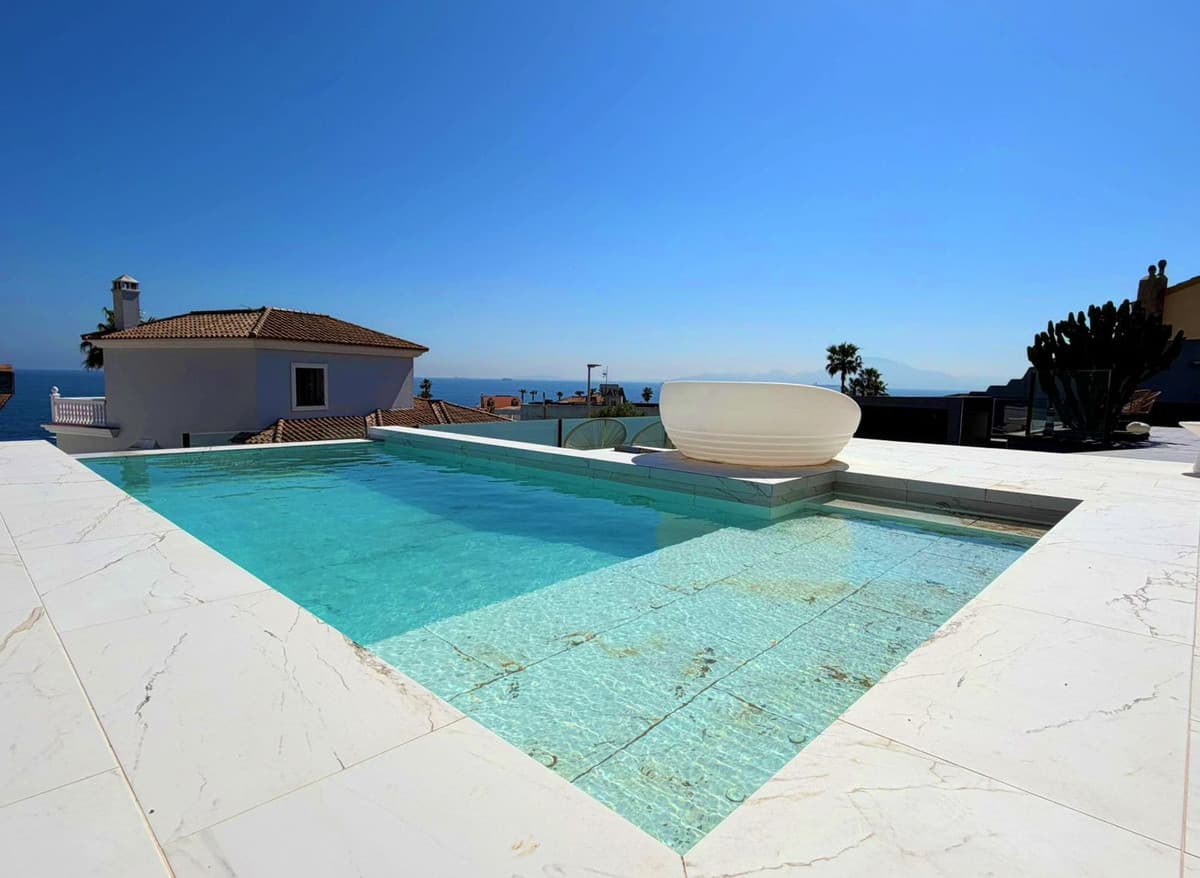 Detached Villa in Algeciras — photo 2 of 10
