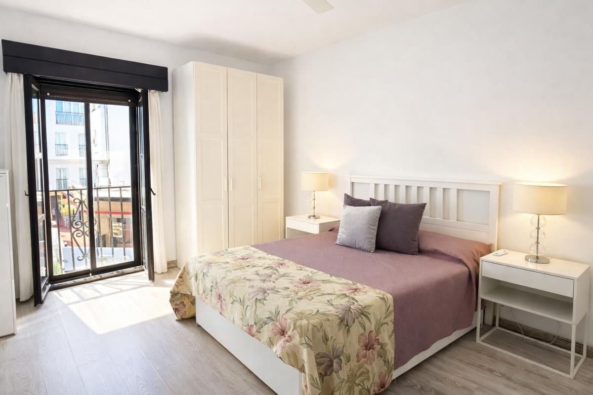 Middle Floor Apartment in Puerto Banús — photo 3 of 10