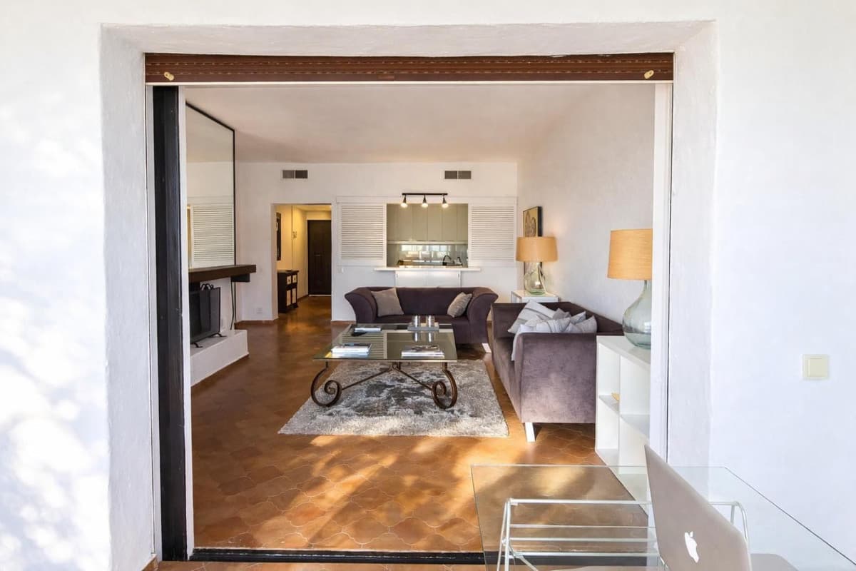 Middle Floor Apartment in Puerto Banús — photo 5 of 10