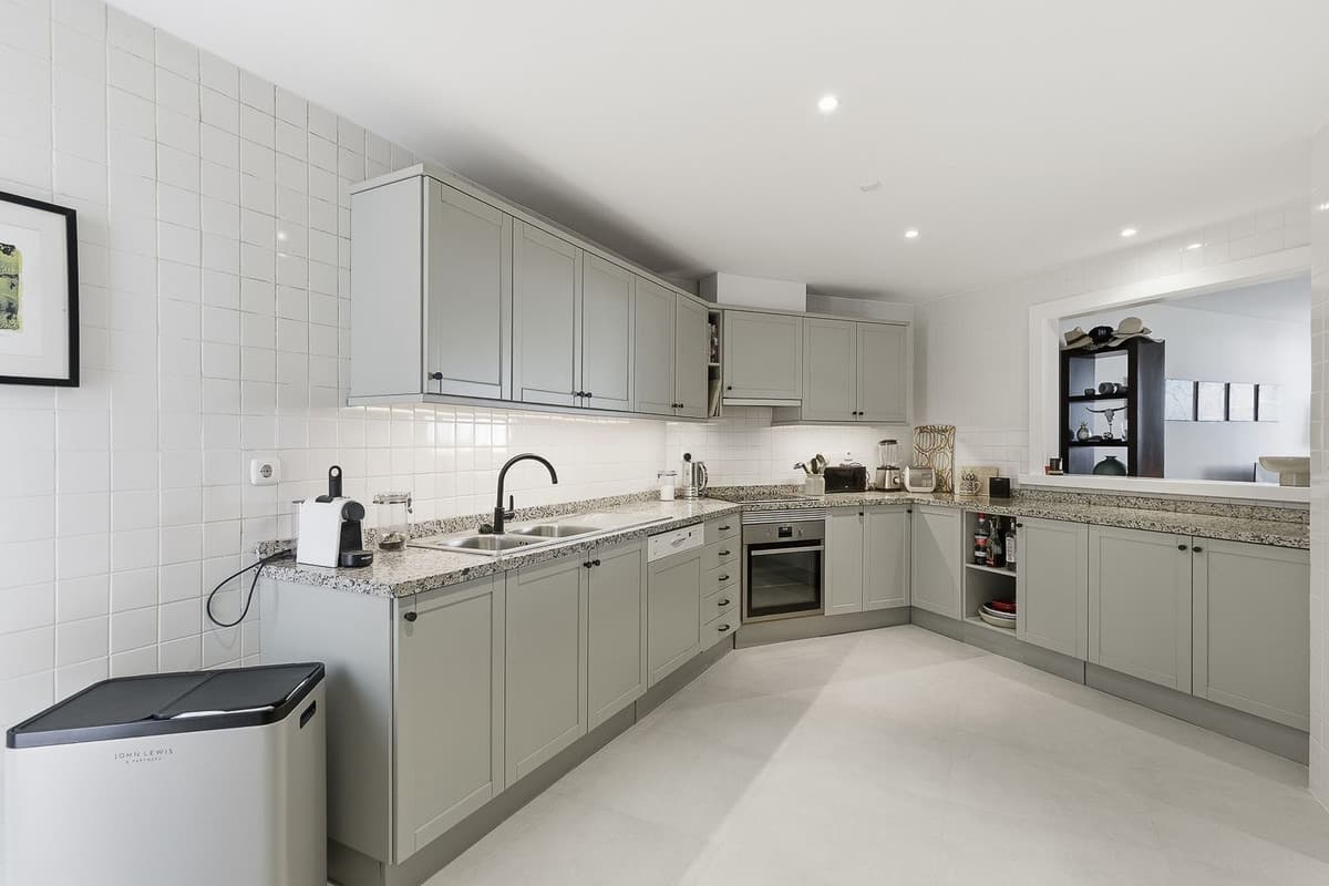 Ground Floor Apartment in Nueva Andalucía — photo 5 of 10