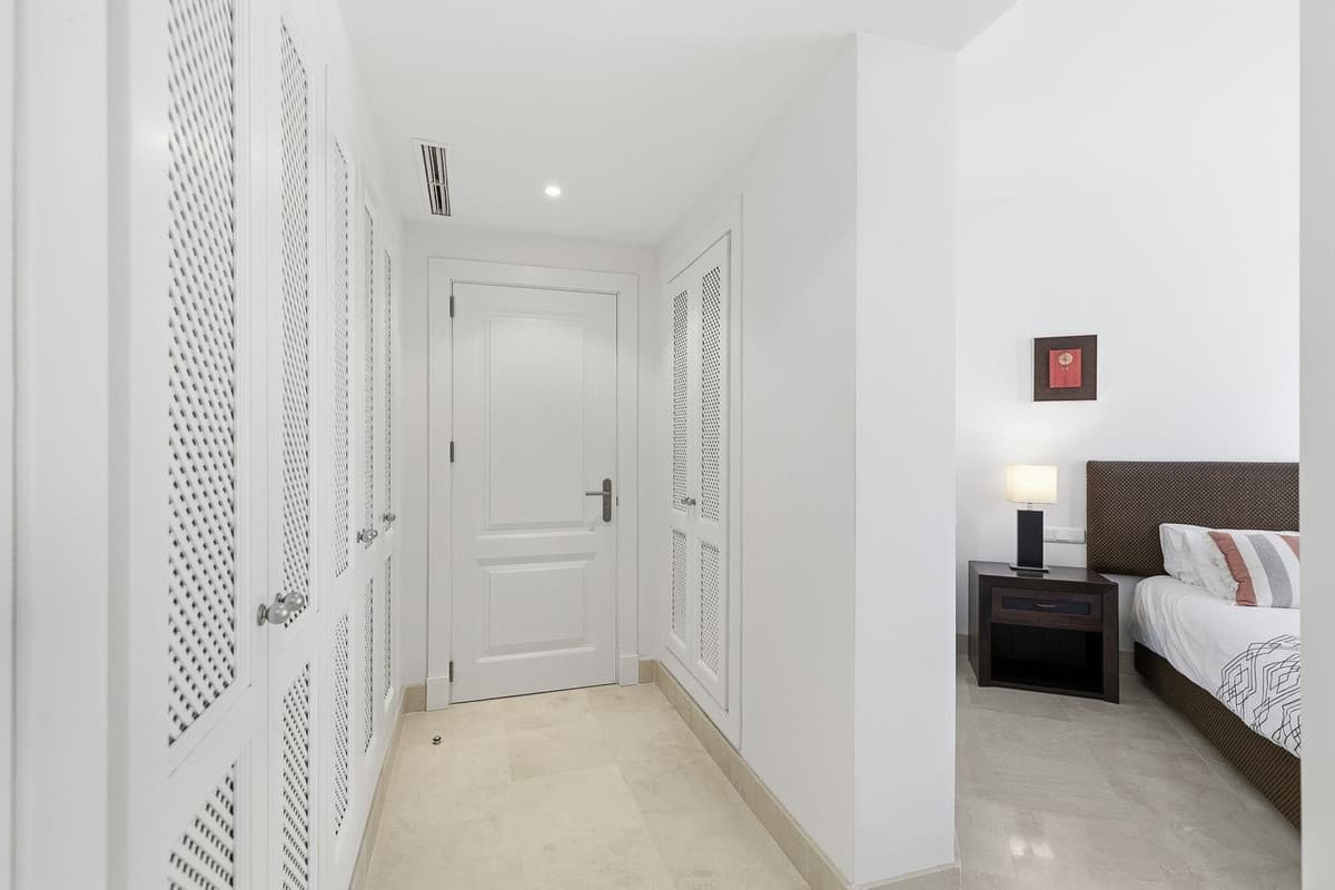 Ground Floor Apartment in Nueva Andalucía — photo 8 of 10
